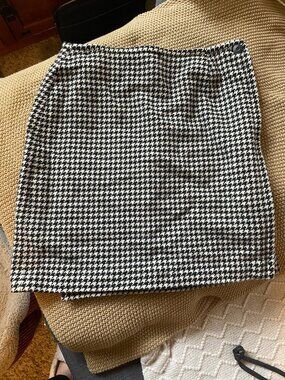 Vintage Wool Houndstooth Skirt